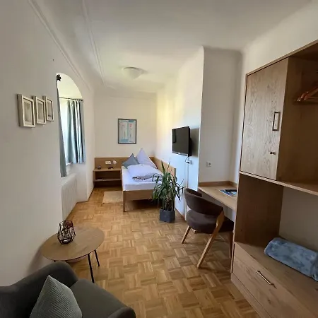 Bed & Breakfast - - Adler Weiler-Simmerberg