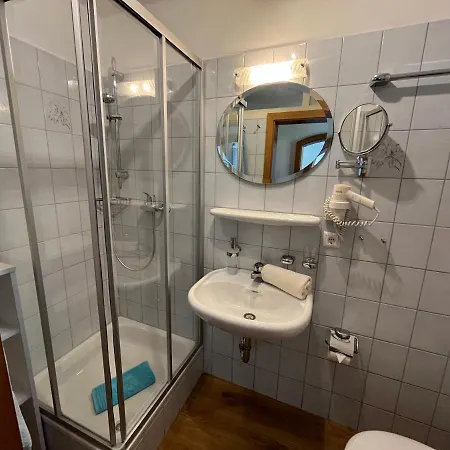 - - Adler Bed & Breakfast Weiler-Simmerberg